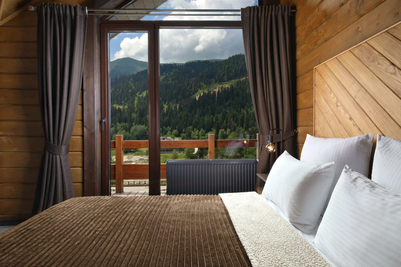 Фасад отеля AXIS Apart‑Hotel